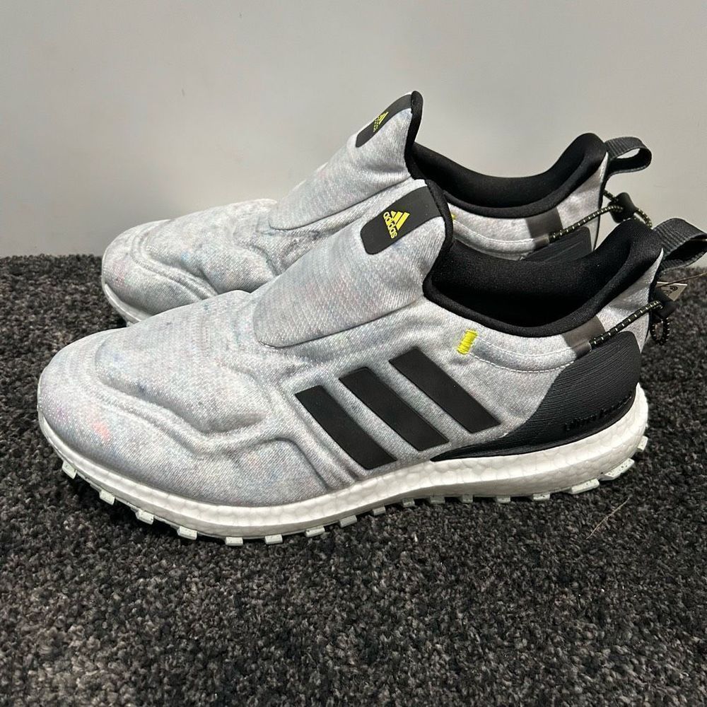 adidas
Ultraboost COLD.RDY Lab Shoes Cloud White / Core Black / Halo Green Size